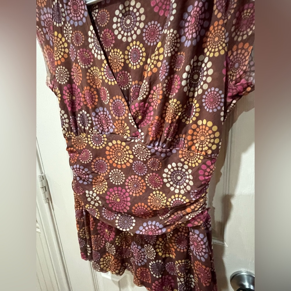 Sweet Pea for New York blouse, “Wilma” size XL Light weight nylon v-neck low cut - Picture 4 of 9